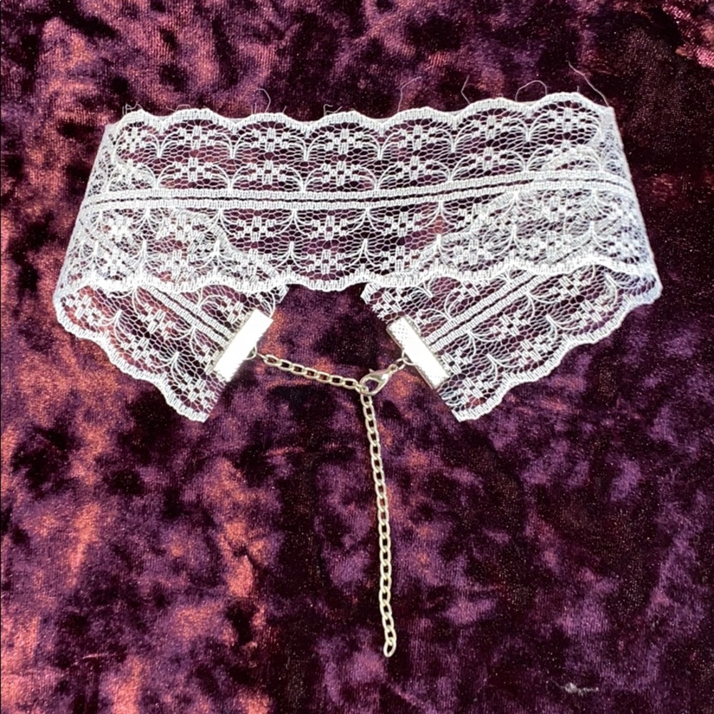 Angel Lace Choker 🤍
